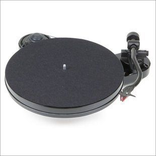 Проигрыватель винила Pro-Ject RPM 1 Carbon Piano Основное Фото №1