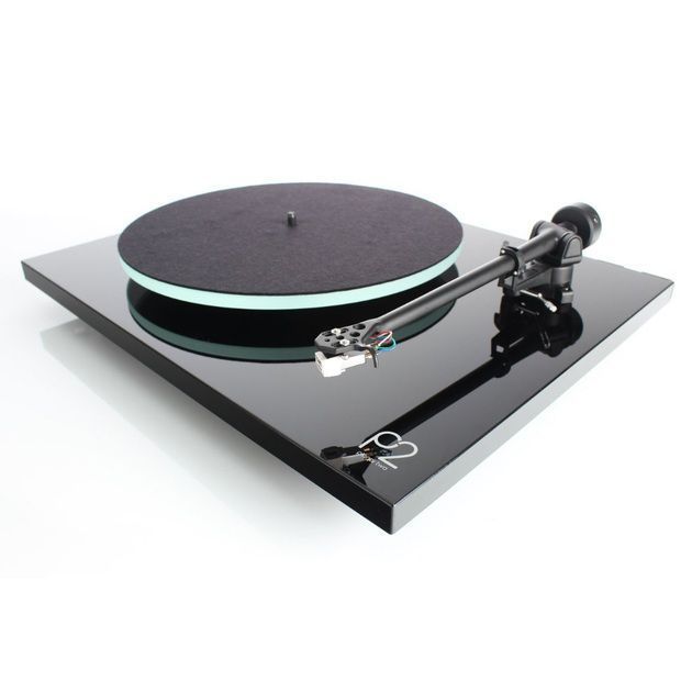 Проигрыватель винила Rega P2 (Planar 2) Black Основное Фото №2