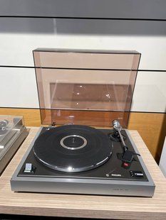 Програвач вінілу Philips 437 Б/В Основне Фото №1