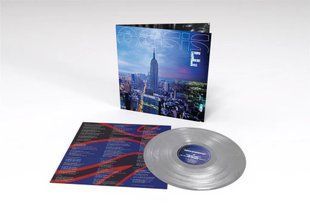 Вінілова платівка Oasis - Standing on the Shoulder of Giants Limited 25th Anniversary Silver Vinyl edition Основне Фото №1