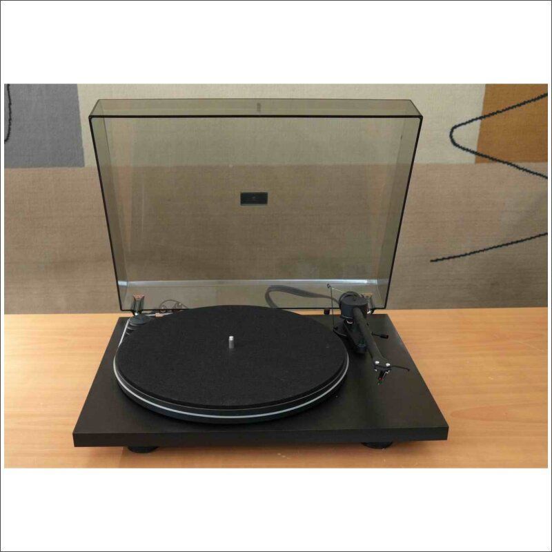 Програвач вінілу Pro - Ject Essential II Black Основне Фото №3
