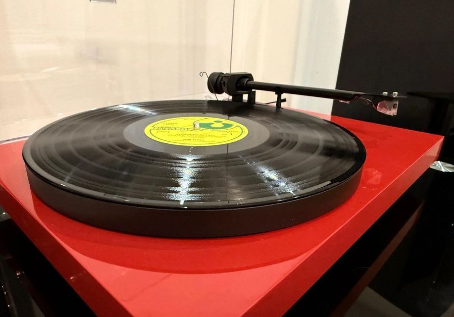 Проигрыватель винила Pro-Ject Debut EVO 2 Pick It MM EVO High Gloss Red Основное Фото №4