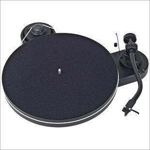 Програвач вінілу Pro - Ject RPM 1.3 Piano Black (2m - Red) Основне Фото №1