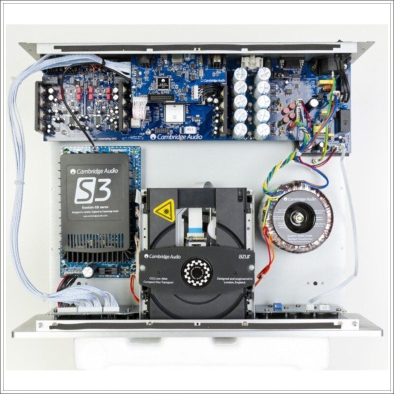 CD проигрыватель Cambridge Audio Azur 851C Silver Основное Фото №2