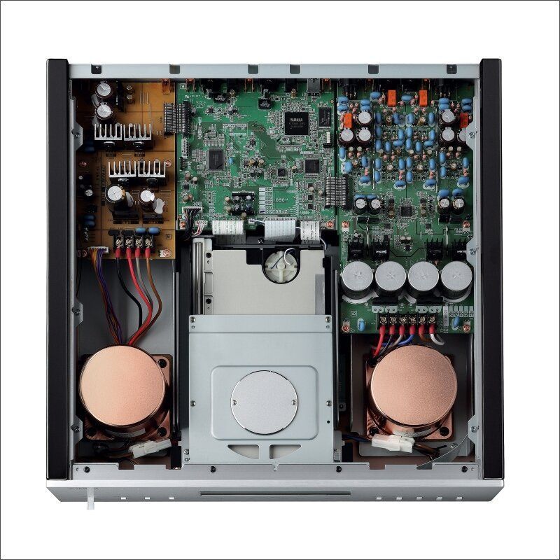 CD проигрыватель Yamaha CD-S3000 Silver Piano Основное Фото №2